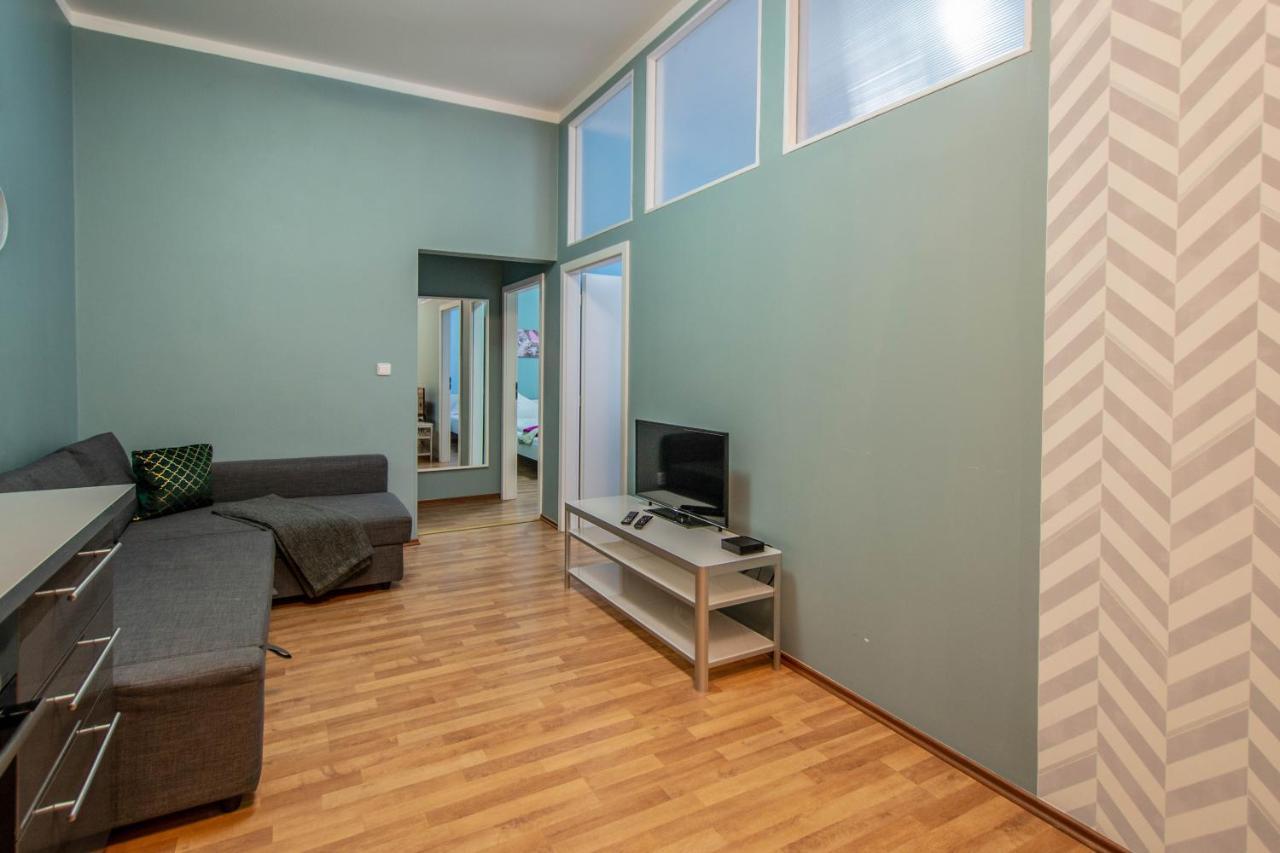 Ruzova Apartment By Ruterra Praga Esterno foto