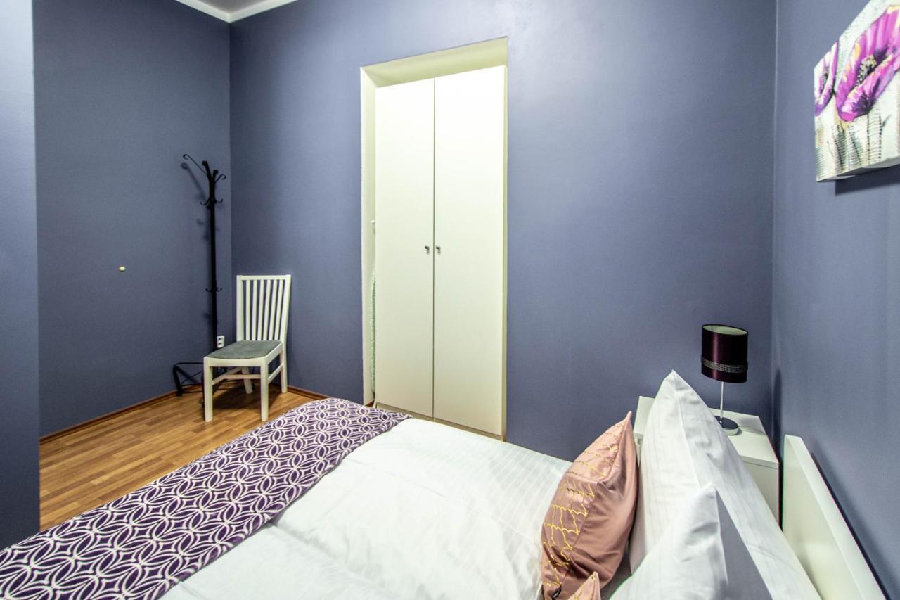 Ruzova Apartment By Ruterra Praga Esterno foto
